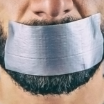 NO ALLE LEGGI BAVAGLIO